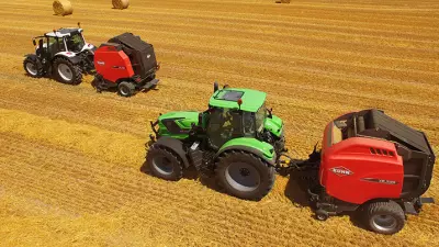 enfardadora no campo