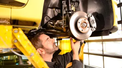 equipamentos em manutenção