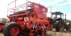 Vista traseira em perspectiva inferior da SDE acoplada estática