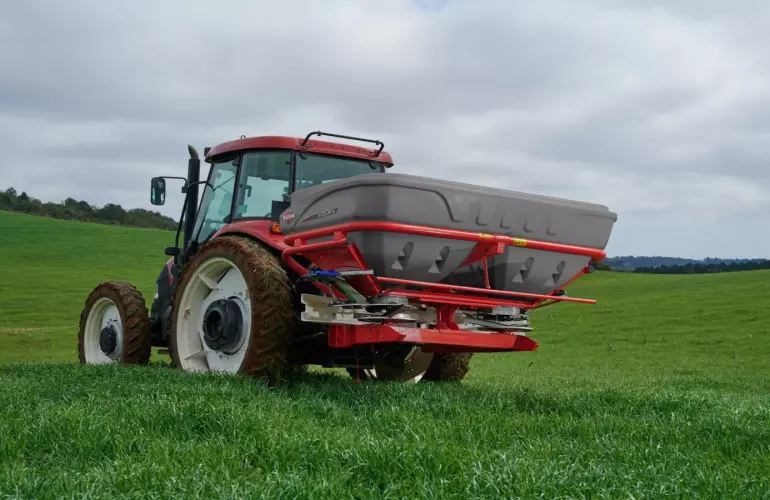 ACCURA 1600 no trabalho