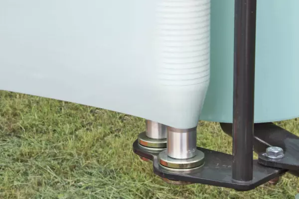 As extremidades externas dos rolos de alumínio são em formato de cone para manter a largura ideal do filme.