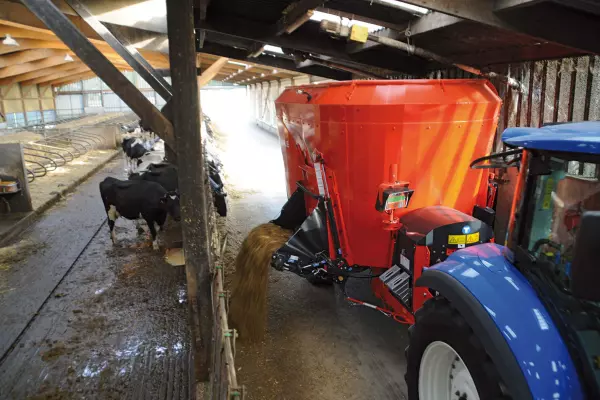 As esteiras basculantes da linha KUHN PROFILE são silenciosas e de fácil manutenção