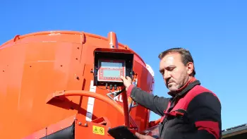 Sistema de pesagem KUHN DG600 nas misturadoras KUHN PROFILE e EUROMIX TMR para ajudá-lo a gerenciar com eficácia suas operações de alimentação