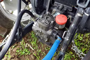 Bomba de membrana acoplada na TDP